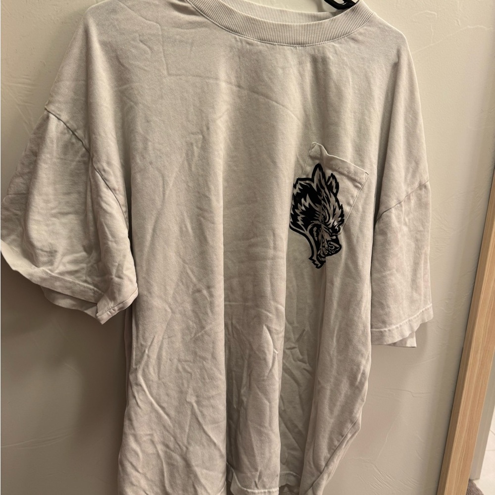 Darc Sport Light Gray Wolf Graphic Tee